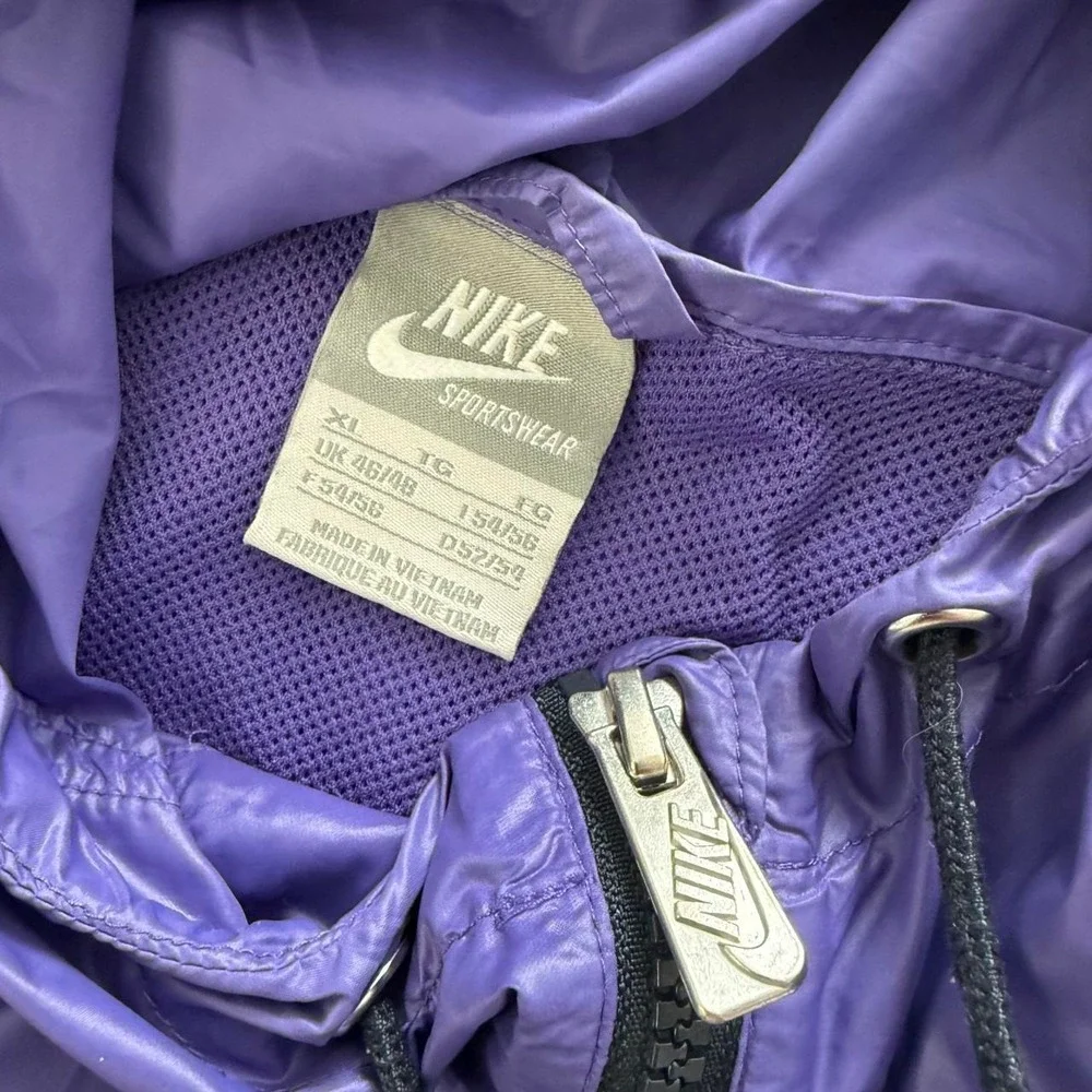 Nike blue & purple windbreaker sportswear jacket with hood, size XL